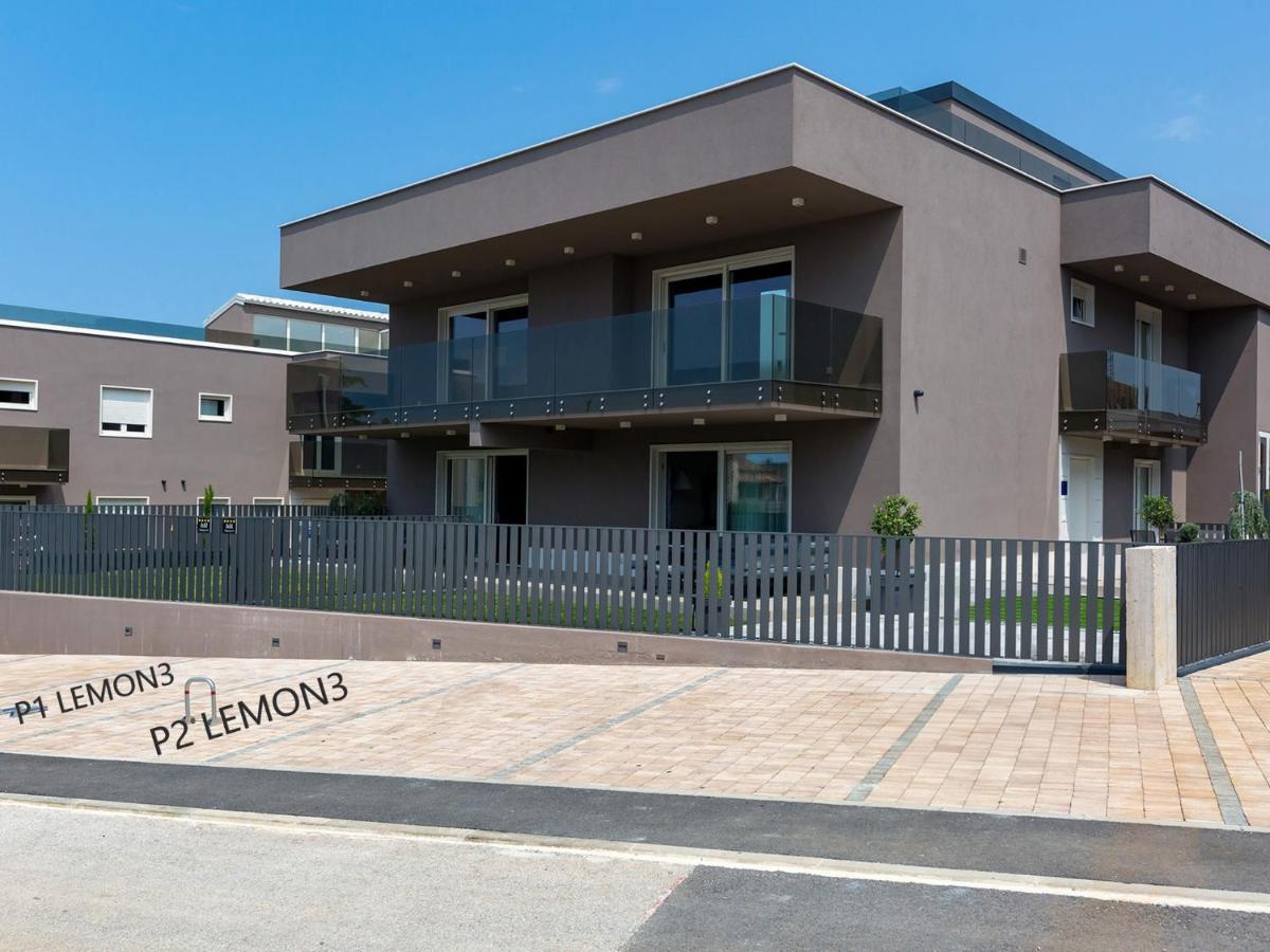 Lemon3 Deluxe Apartment Poreč Exterior foto